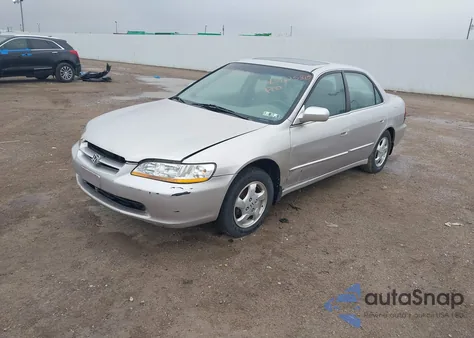 1998 Honda Accord Ex from USA, damaged, VIN 1HGCG5651WA069423